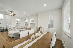 7834 Swooping Swallow Ln, Katy, TX 77493 - Photo 9