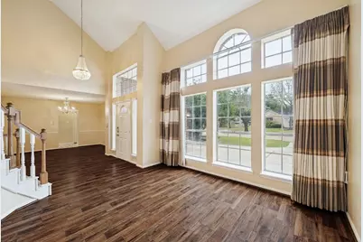 6327 Box Bluff Court, Sugar Land, TX 77479 - Photo 9