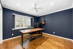 2723 Kismet Ln, Houston, TX 77043 - Photo 17