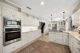 2723 Kismet Ln, Houston, TX 77043 - Photo 9