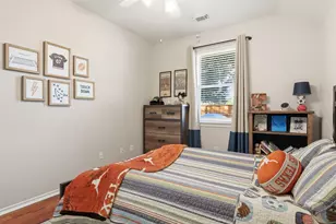 203 Colony Lake Ln, Dickinson, TX 77539 - Photo 19