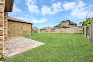 2202 Texoma Bend Ln, Friendswood, TX 77546 - Photo 9