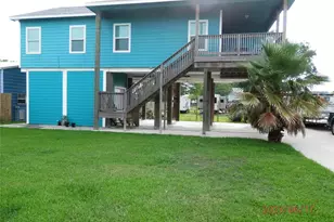 126A 19th St, Dickinson, TX 77539 - Photo 1