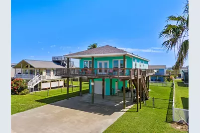 3923 Reeves Drive, Galveston, TX 77554 - Photo 3