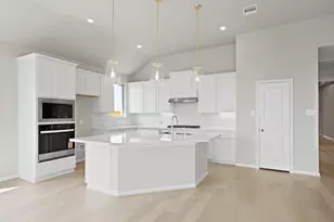 10718 Yellow Wild Indigo Ln, Cypress, TX 77433 - Photo 7