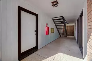 1915 McDuffie St, Houston, TX 77019 - Photo 15