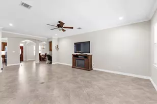 318 Shawnee Dr, Conroe, TX 77316 - Photo 21