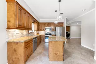 318 Shawnee Dr, Conroe, TX 77316 - Photo 15
