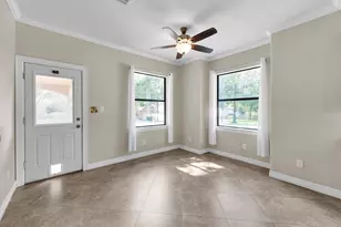 318 Shawnee Dr, Conroe, TX 77316 - Photo 19