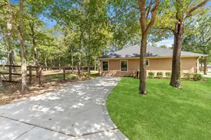 318 Shawnee Dr, Conroe, TX 77316 - Photo 7