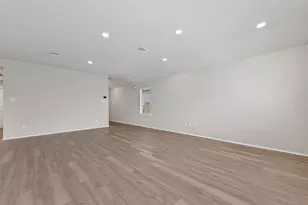 21254 Ivy Woods Ct, New Caney, TX 77357 - Photo 11