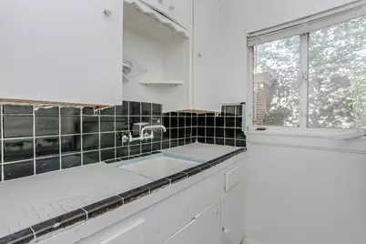 1828 W Main Street #4, Houston, TX 77098 - Photo 11