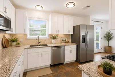 4907 Imperial Street, Bellaire, TX 77401 - Photo 3