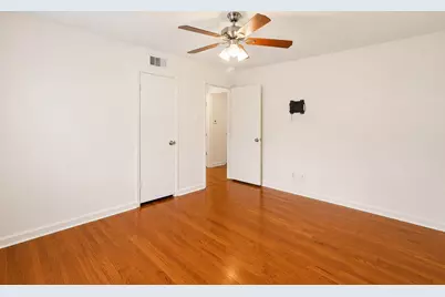 4907 Imperial Street, Bellaire, TX 77401 - Photo 23