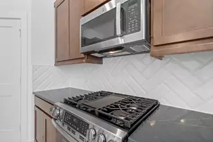 447 Pk Hl Ct, Stafford, TX 77477 - Photo 9