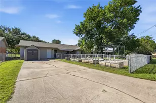 1614 Luza St, Bryan, TX 77802 - Photo 15