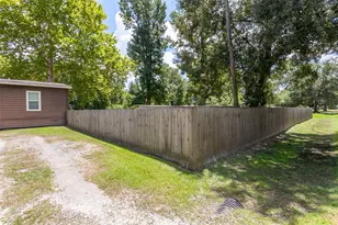 634 Kathy St, Orange, TX 77632 - Photo 29