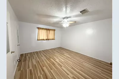 7040 Jetty Lane, Houston, TX 77072 - Photo 13