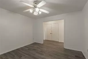 114 Timberline Dr, Huntsville, TX 77320 - Photo 13