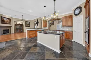 7023 Dusty Rose Cir, Sugar Land, TX 77479 - Photo 19