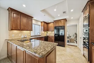 3407 Honeylocust Dr, Sugar Land, TX 77479 - Photo 7