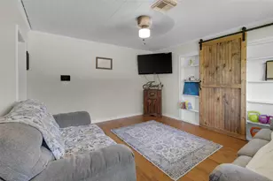 617 Catalpa St, Angleton, TX 77515 - Photo 19