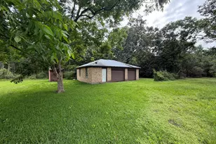 820 Avenue L, Dickinson, TX 77539 - Photo 25
