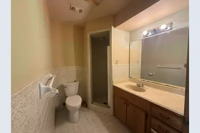820 Avenue L, Dickinson, TX 77539 - Photo 13