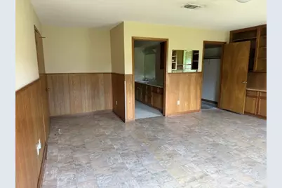 820 Avenue L, Dickinson, TX 77539 - Photo 17