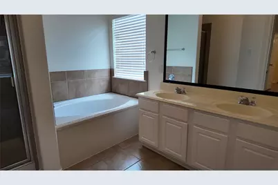 24519 Colonial Maple Drive, Katy, TX 77493 - Photo 11