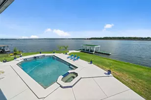 2500 Sand Shore Dr, Conroe, TX 77304 - Photo 5