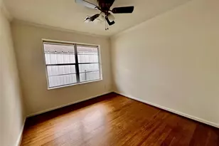 2102 Blueberry Ln, Pasadena, TX 77502 - Photo 9