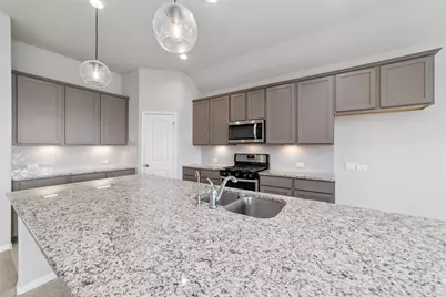 77 Carmel Drive, Manvel, TX 77578 - Photo 11