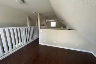 627 E 14th St, Houston, TX 77008 - Photo 13