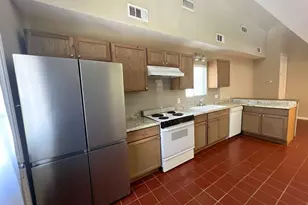 627 E 14th St, Houston, TX 77008 - Photo 3
