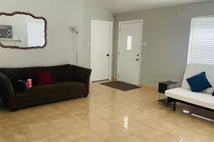 10070 Green Valley Ln, Houston, TX 77064 - Photo 5