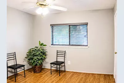 10070 Green Valley Lane, Houston, TX 77064 - Photo 9
