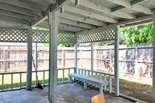 10070 Green Valley Ln, Houston, TX 77064 - Photo 7
