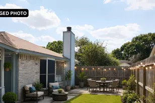 10070 Green Valley Ln, Houston, TX 77064 - Photo 11