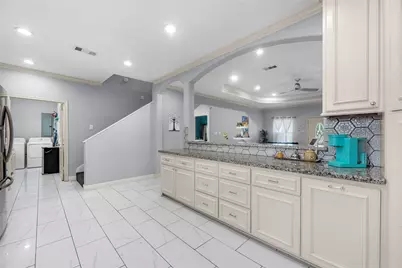 2233 Hoss Court, Conroe, TX 77306 - Photo 9