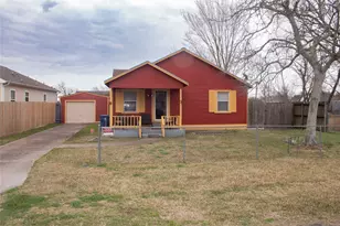 138 S Pecan Dr, Texas City, TX 77591 - Photo 1