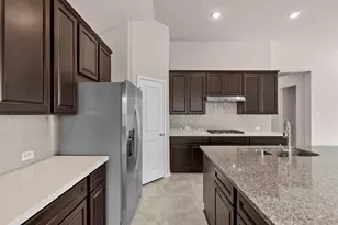 417 Emory Peak Ln, New Caney, TX 77357 - Photo 7