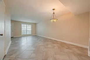 6410 Del Monte Dr, Houston, TX 77057 - Photo 9