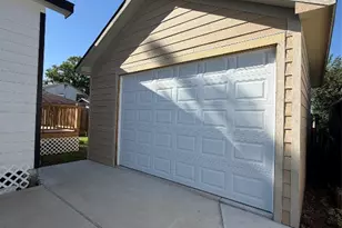 225 Royder St, Houston, TX 77009 - Photo 15