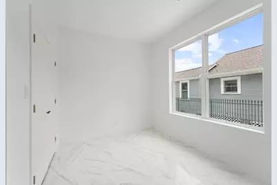 225 Royder Street, Houston, TX 77009 - Photo 9