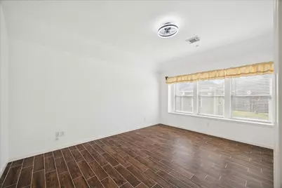 11811 Keswick Pines Lane, Houston, TX 77066 - Photo 7