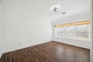 11811 Keswick Pines Ln, Houston, TX 77066 - Photo 7