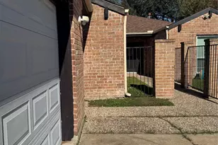 7838 Vickijohn Dr, Houston, TX 77071 - Photo 27