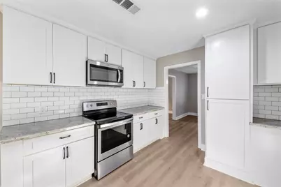 215 Acorn Tree Court, Spring, TX 77388 - Photo 9