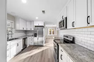 215 Acorn Tree Ct, Spring, TX 77388 - Photo 7